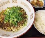 汁なし担々麺